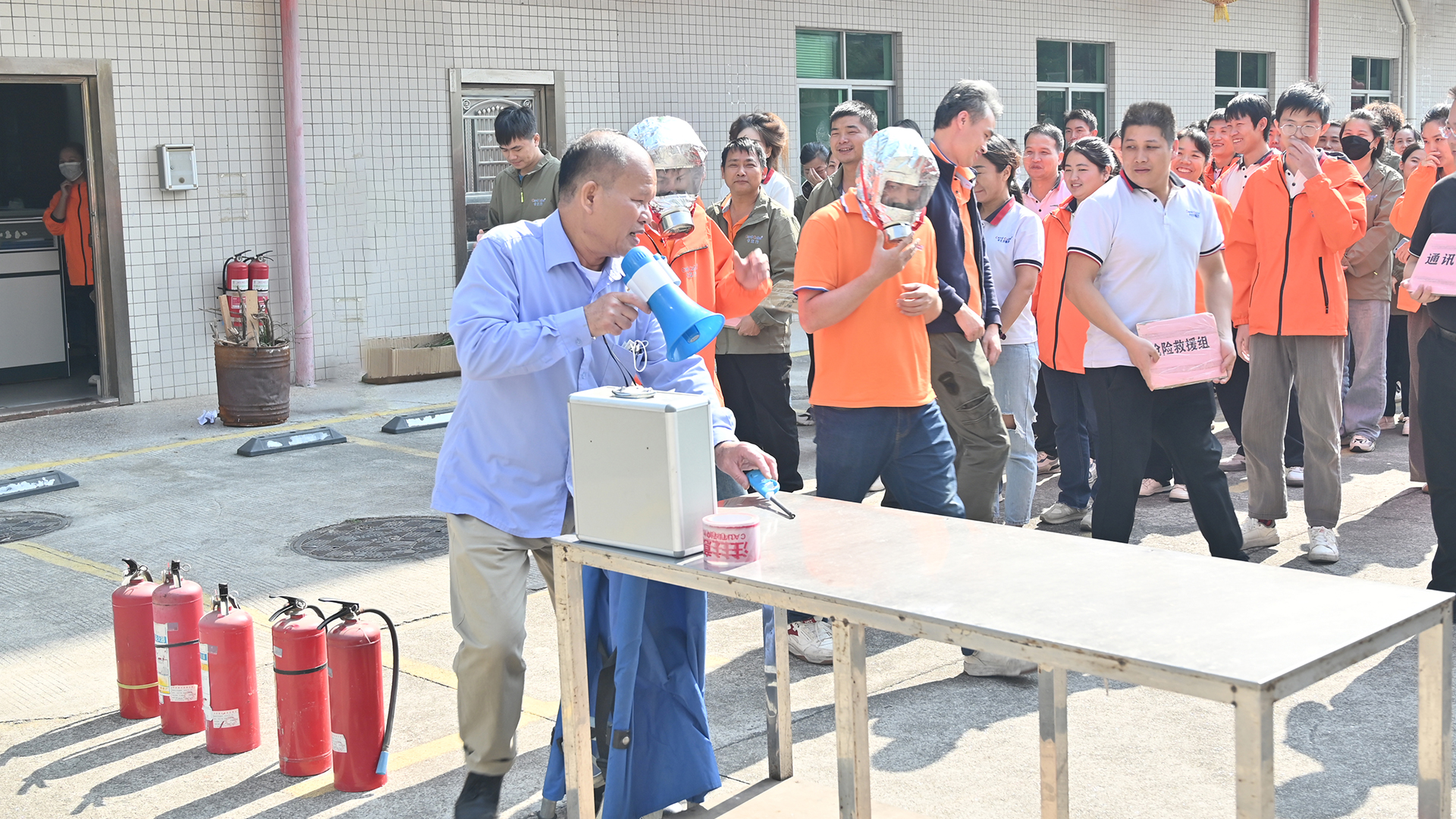 以練筑防，安全同行！卡立方集團RFID智能卡定制工廠開展消防演練