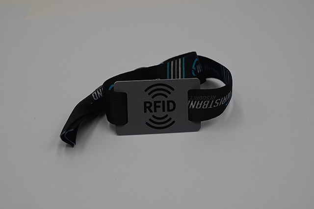 卡立方為醫(yī)院提供感應(yīng)式IC醫(yī)院就診卡，好處多