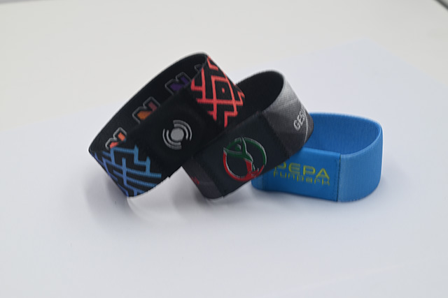 S70卡和S50卡的區(qū)別，它們的技術(shù)參數(shù)和應(yīng)用領(lǐng)域有哪些