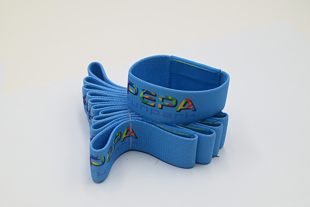 芯片卡和磁條卡從使用方法、安全性等有什么區(qū)別